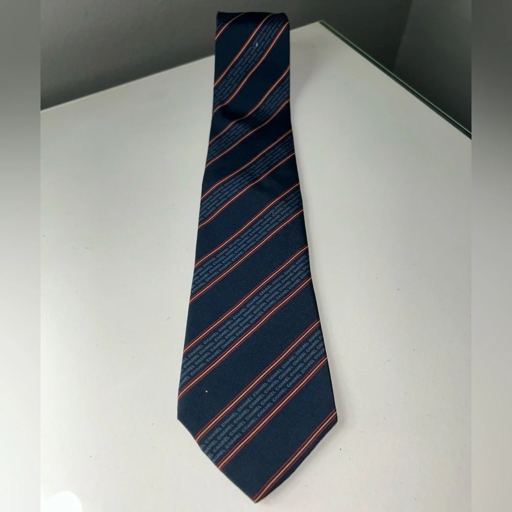 Chanel Navy Blue & Red Striped Men's Silk Neck Tie - Picture 2 of 9